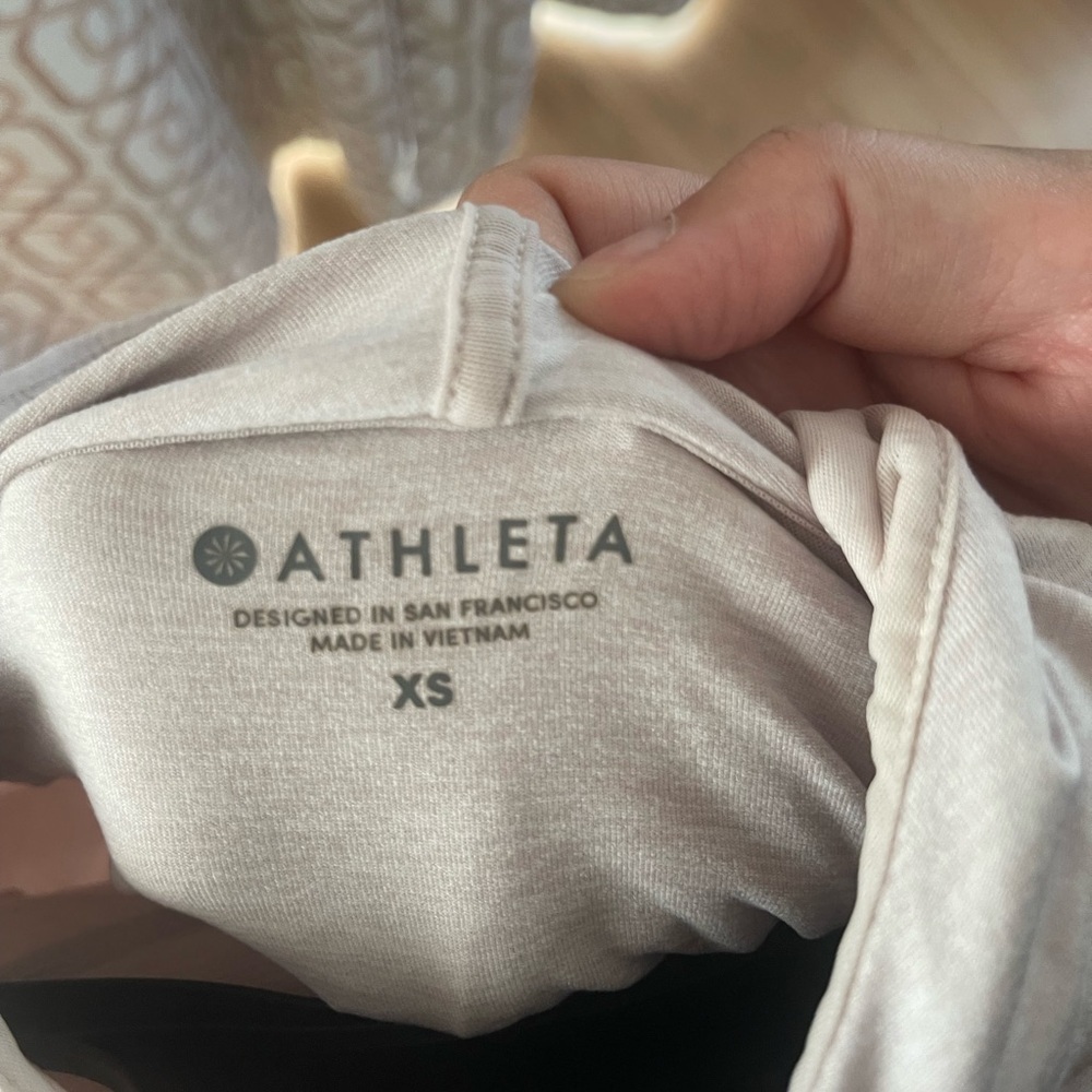 Athleta Baby pink Long Sleeve Top - Picture 4 of 6